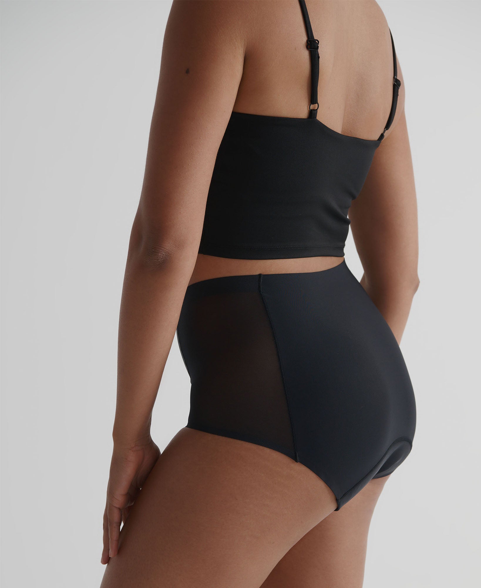 Seamless Leak-Proof High Waist Mesh - Regular Absorption