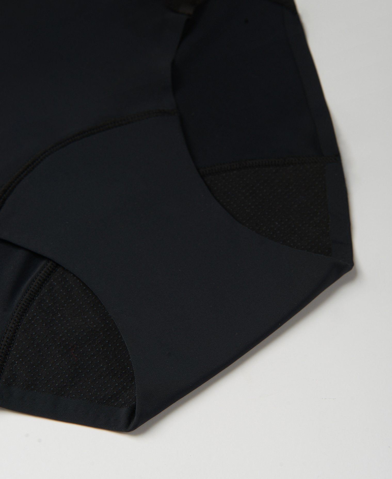 Seamless Leak-Proof Bikini for Maternity/Postpartum